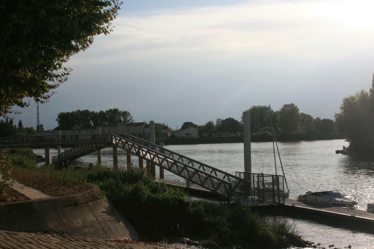 Quai Souchet Villa Libourne Exterior photo